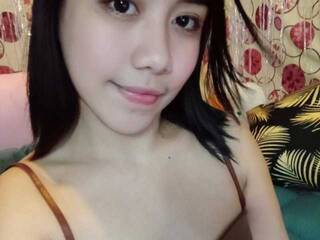 צ'אט וידאו ארוטי xXsweetEza