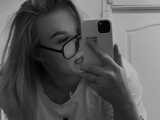 צ'אט וידאו ארוטי yaaas1