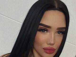 צ'אט וידאו ארוטי Yana881