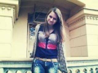 צ'אט וידאו ארוטי yana954