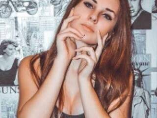 צ'אט וידאו ארוטי yanagrey96