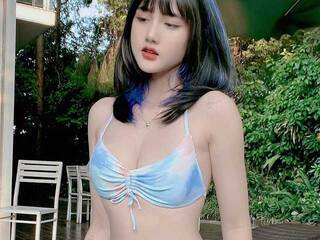 צ'אט וידאו ארוטי Yanhnhi