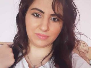 צ'אט וידאו ארוטי YasmineAss