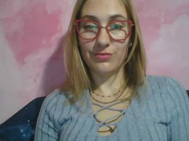 צילומי מסך משודרים YasmineKiss