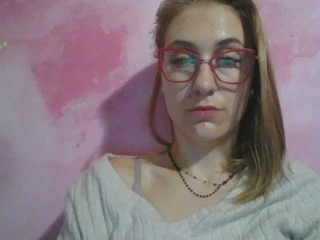 צילומי מסך משודרים YasmineKiss