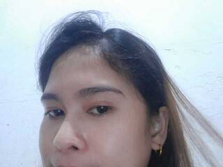 צ'אט וידאו ארוטי Yazzy27