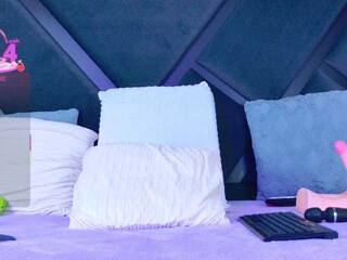 צ'אט וידאו ארוטי YesyHills