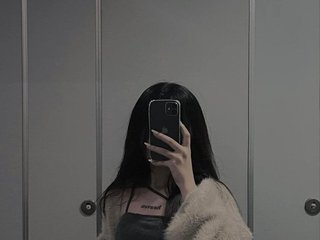 צ'אט וידאו ארוטי YiYi-sweet