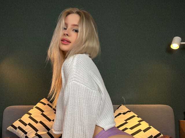 תמונה של הפרופיל youngmalena