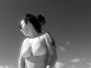 צ'אט וידאו ארוטי yourhottieunicorn