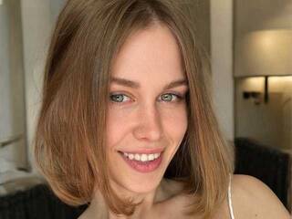 צ'אט וידאו ארוטי YourJuly