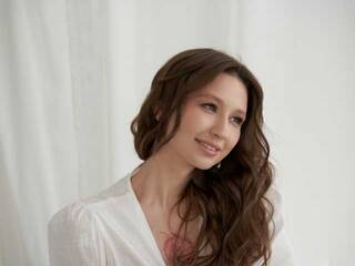 צ'אט וידאו ארוטי YourLovelyStory