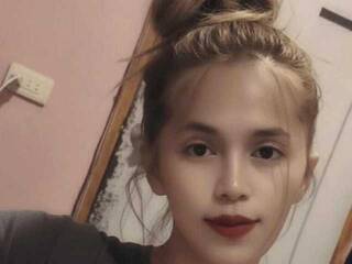 צ'אט וידאו ארוטי YourMochii