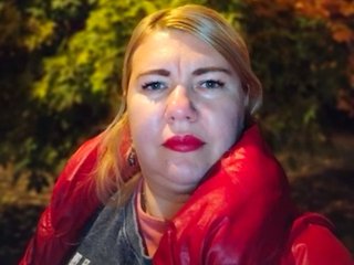צ'אט וידאו ארוטי YourMommyy