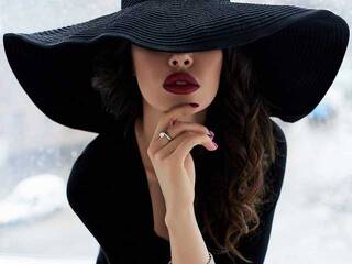 צ'אט וידאו ארוטי YourNewLove