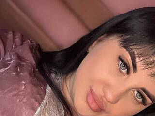 צ'אט וידאו ארוטי Koketochka_Y