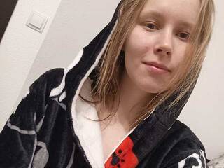 צ'אט וידאו ארוטי Yumi-Yumi