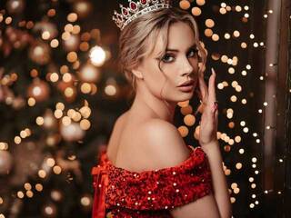 צ'אט וידאו ארוטי YungEllita