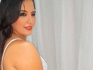 צ'אט וידאו ארוטי ZahiraChannel