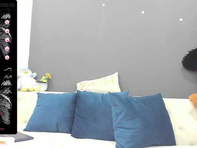 צילומי מסך משודרים Zarah-Carter