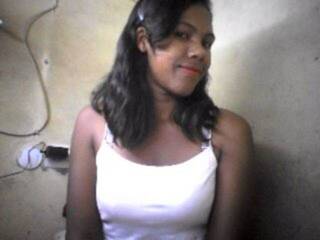 צ'אט וידאו ארוטי zattyajolie