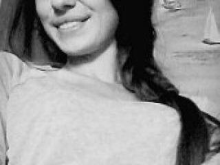 צ'אט וידאו ארוטי zaya019