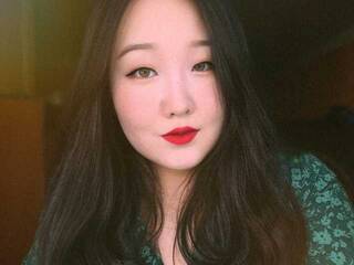 צ'אט וידאו ארוטי Zara-Tara