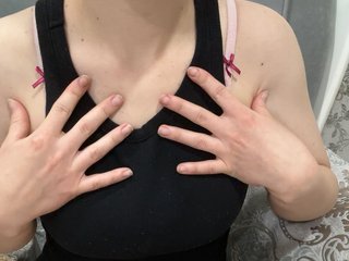 צ'אט וידאו ארוטי ZzzMonika